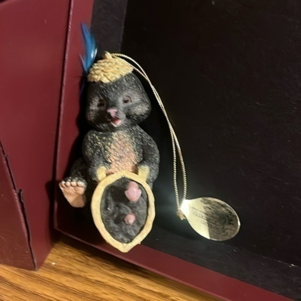 Heirloom collection - nutty buddy - mole ?